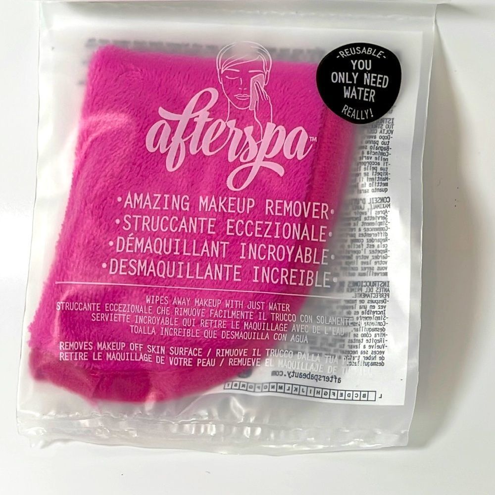 NWT Afterspa Reusable Makeup Remover